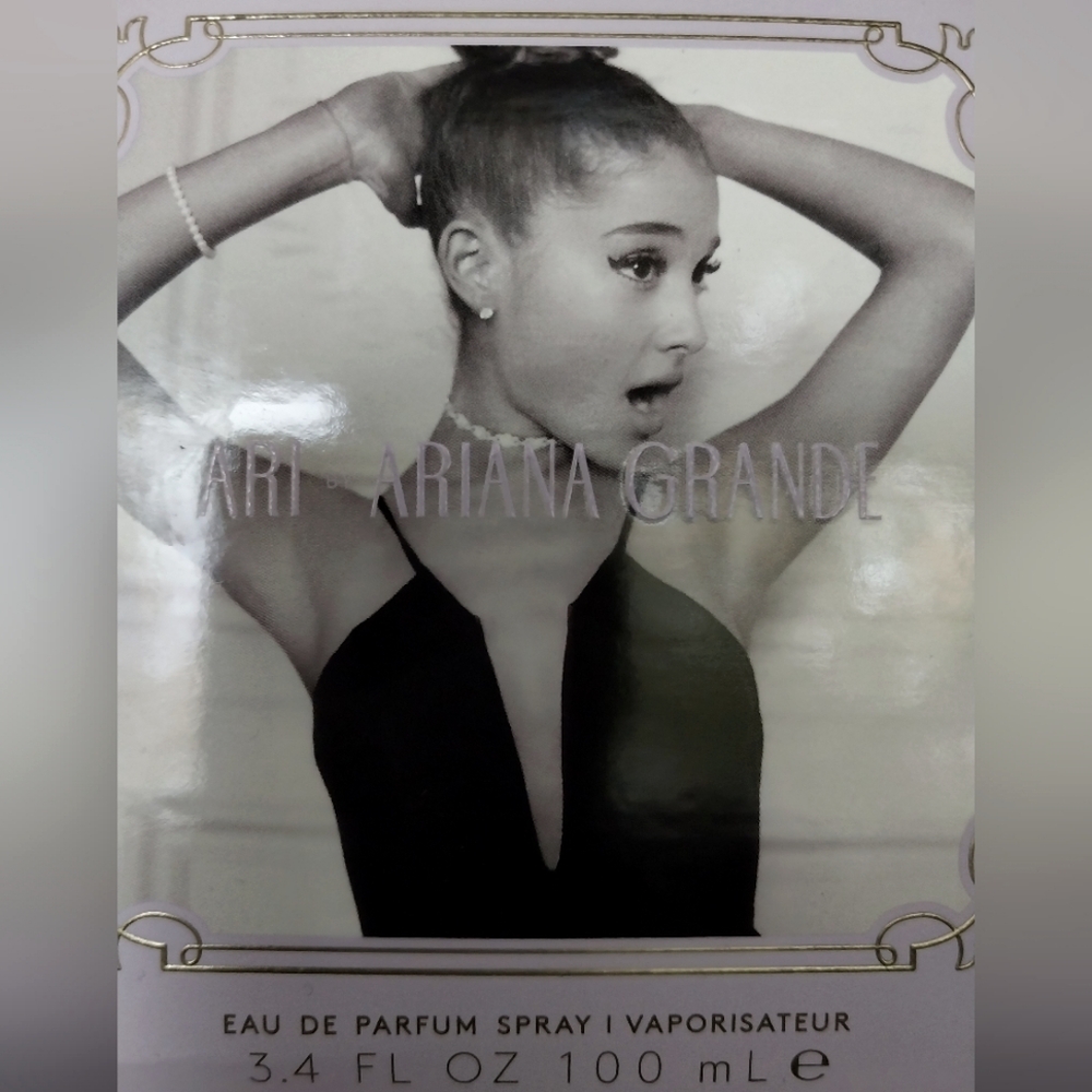 Ari by Ariana Grande 3.4oz